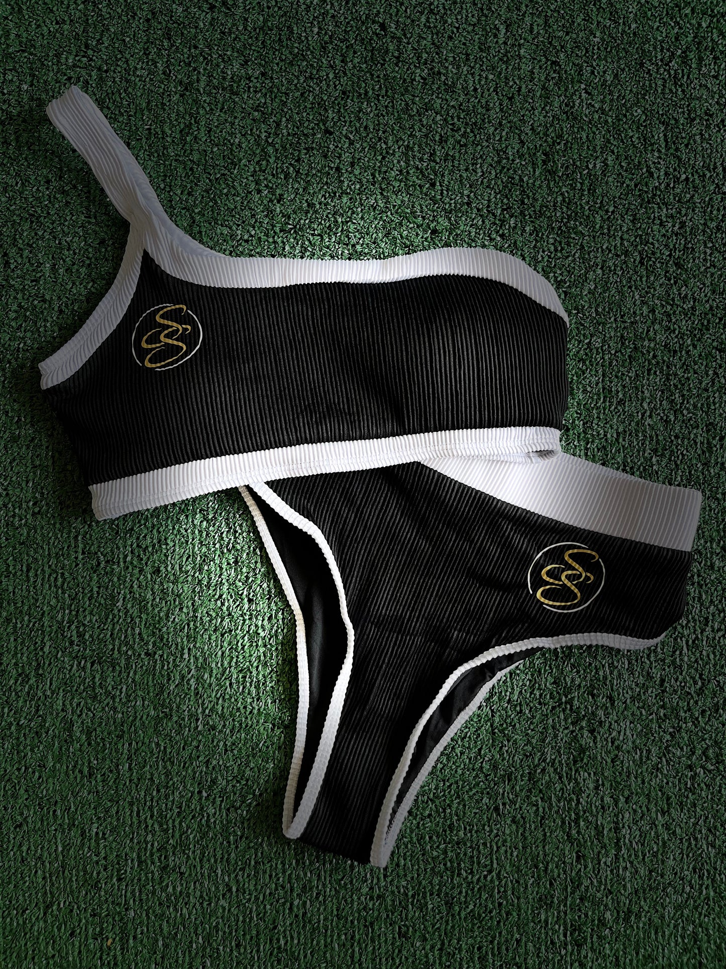 Serene Gal Signature